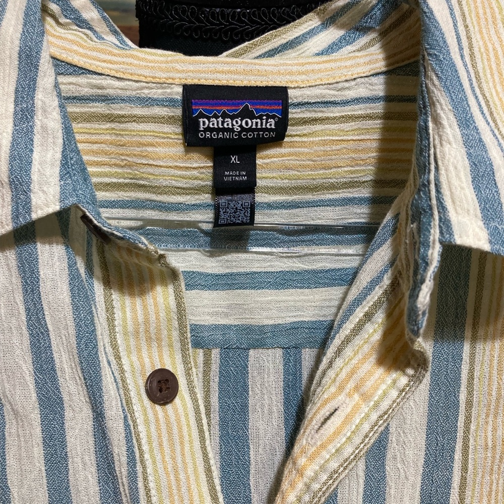 Patagonia Organic Cotton Striped Button-Down Shirt in Blue, Yellow & Cream XL